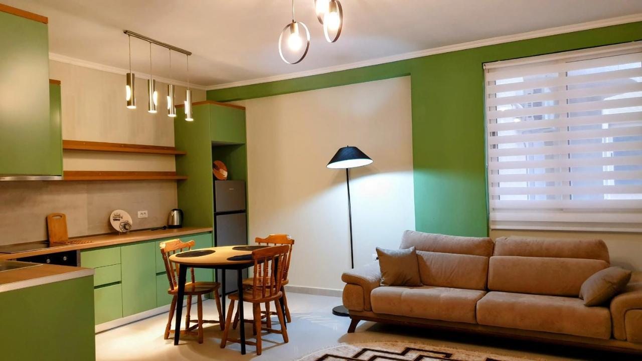 Green Trails Apartment - Fully Renovated With Mountain View Divjake Ngoại thất bức ảnh