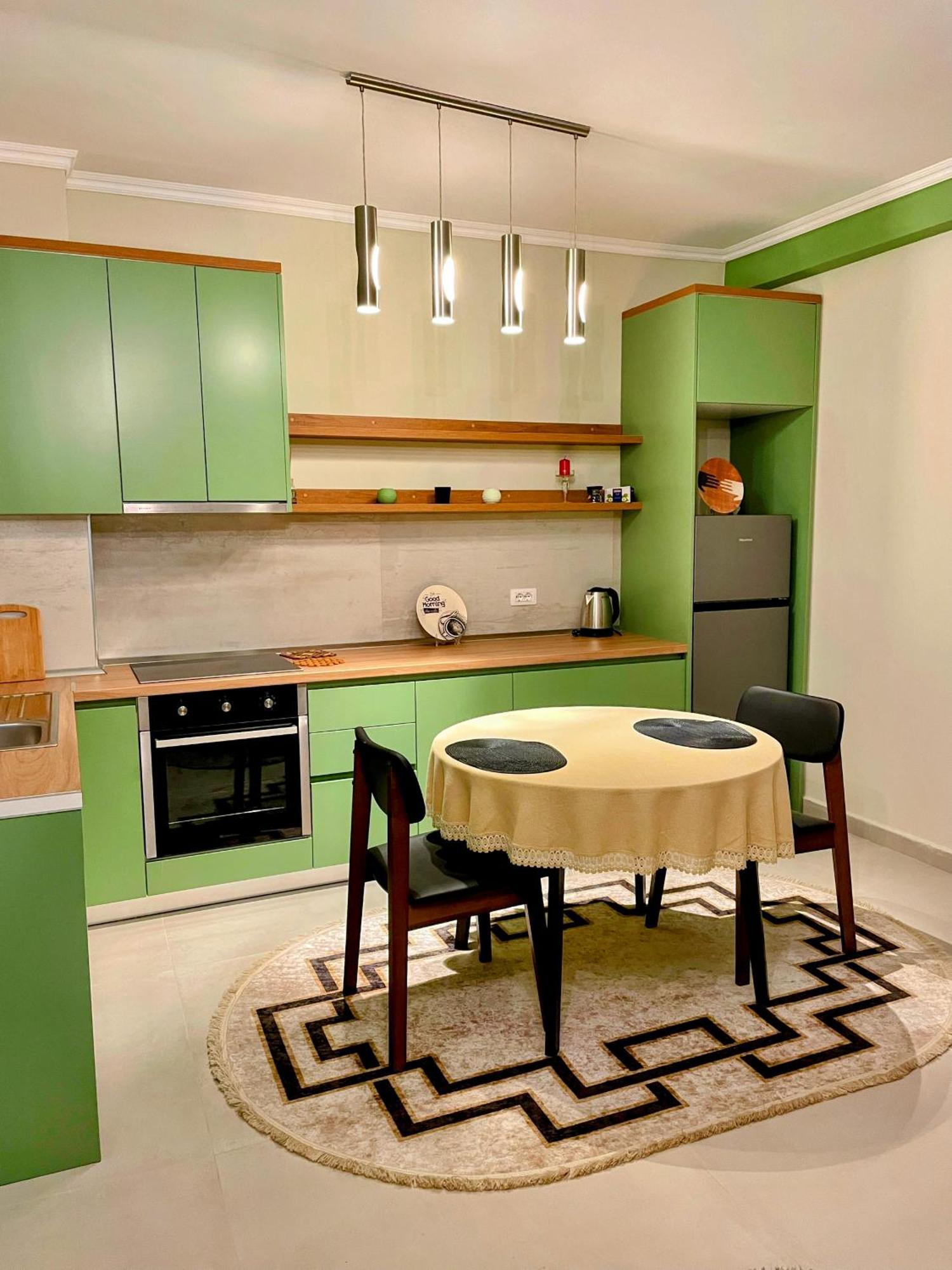 Green Trails City Center Divjake Ngoại thất bức ảnh